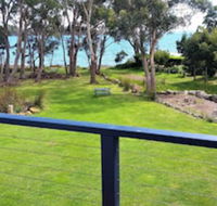 Four Seasons Waterfront Villas - Redcliffe Tourism