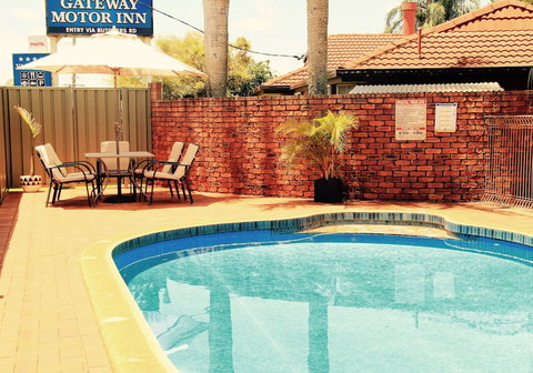 Childers Gateway Motor Inn - Redcliffe Tourism 3