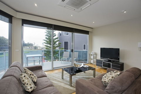 Bell Street Apartments Torquay - Redcliffe Tourism 1