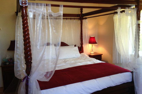 Acacia Bed & Breakfast - Redcliffe Tourism 3