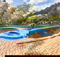 Castle Motel - Redcliffe Tourism