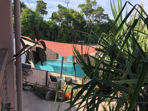 Pandanus Holiday Apartments - Redcliffe Tourism 2
