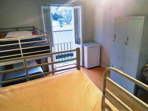 Asylum Sydney Backpackers Hostel - Redcliffe Tourism 6