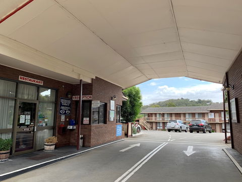 Lilydale Motor Inn - Redcliffe Tourism 1