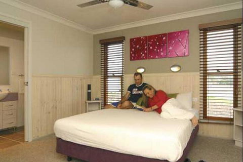 Kiama Harbour Cabins - Redcliffe Tourism 2