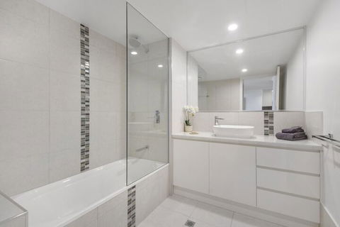 Sundancer Holiday Apartments - Redcliffe Tourism 1