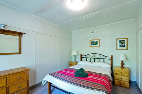 Bogong Village - Redcliffe Tourism 5