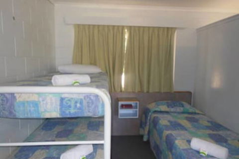 Country Road Motel - Redcliffe Tourism 7