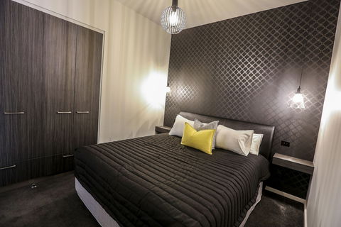 Indulge Apartments CBD - Redcliffe Tourism 0