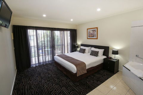 Aquarius Apartments And Cabins - Redcliffe Tourism 5