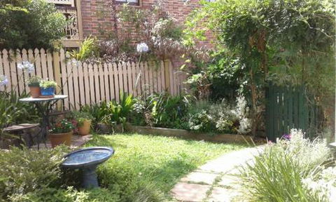 Marys Place B & B - Redcliffe Tourism 1