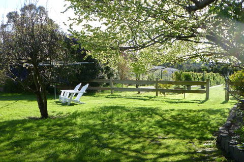 Karingal Homestead B & B - Redcliffe Tourism 3