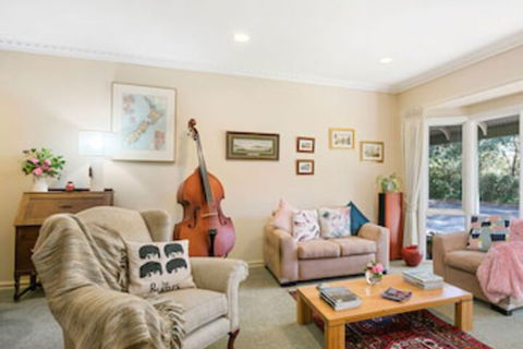 Karingal Homestead B & B - Redcliffe Tourism 7