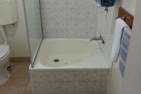 Sandy Court Holiday Units - Redcliffe Tourism 6