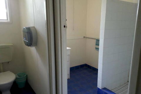 Sandy Court Holiday Units - Redcliffe Tourism 3