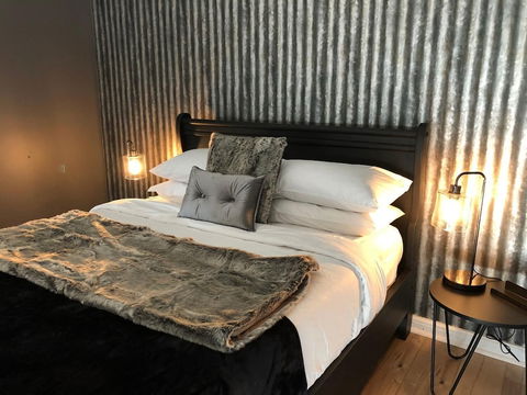 Amande Bed And Breakfast - Redcliffe Tourism 6