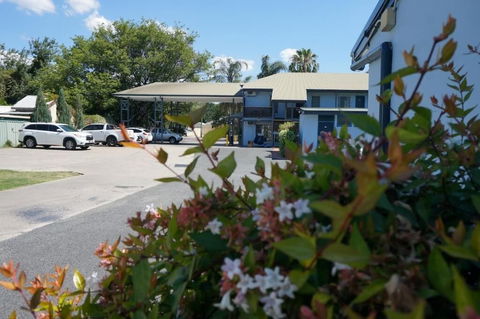 Colonial Motel Richmond - Redcliffe Tourism 6