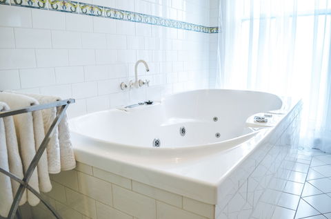 The Deck Quarters - Redcliffe Tourism 6