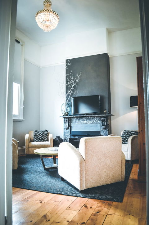 The Deck Quarters - Redcliffe Tourism 5