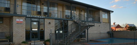 Adrian Motel - Redcliffe Tourism 0