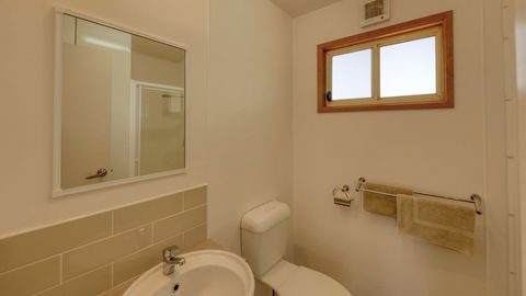 Cobar Caravan Park - Redcliffe Tourism 6