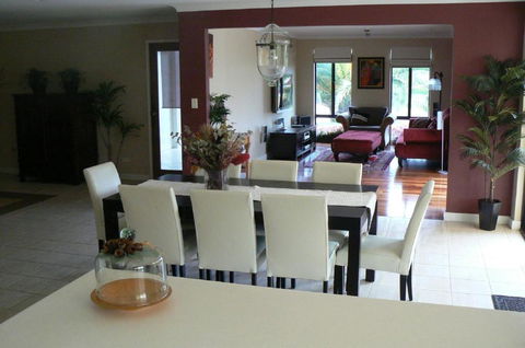 Le Boulevard - Redcliffe Tourism 6