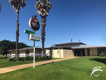Coro Club Motel - Redcliffe Tourism 1