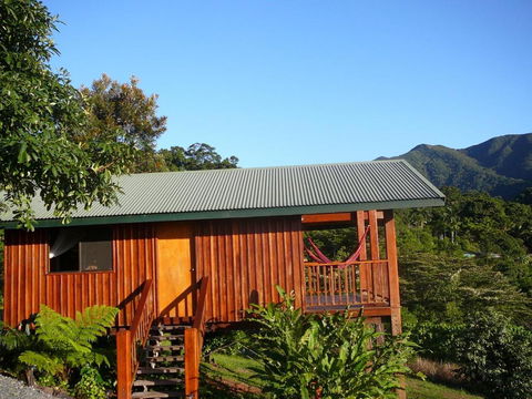 Coral Sea Views - Redcliffe Tourism 2