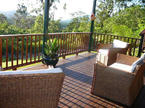 Coral Sea Views - Redcliffe Tourism 1