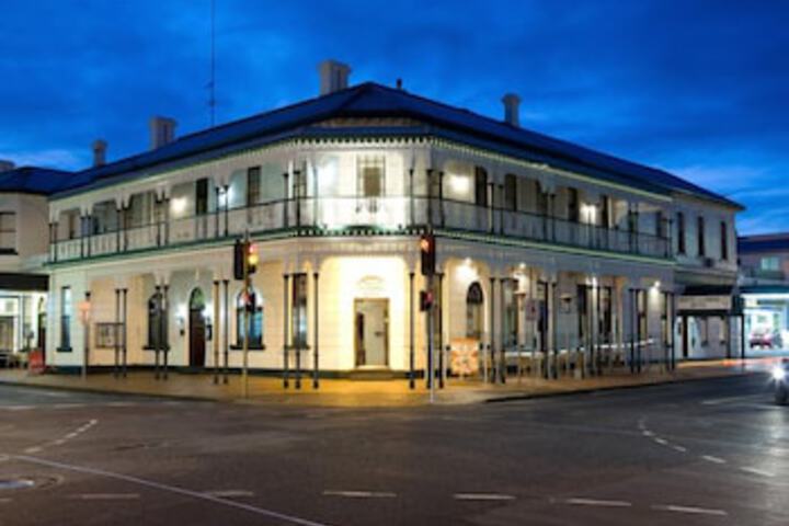  Redcliffe Tourism