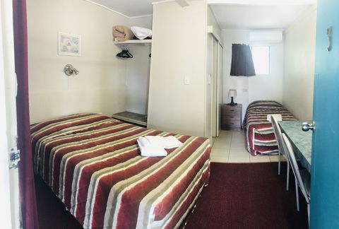 Motel Holliday Kingaroy - Redcliffe Tourism 2