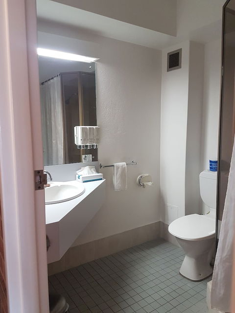 All Seasons Motel Armidale - Redcliffe Tourism 5