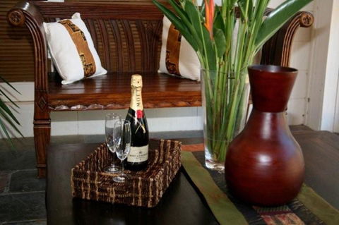 Jambala Beach House - Redcliffe Tourism 3