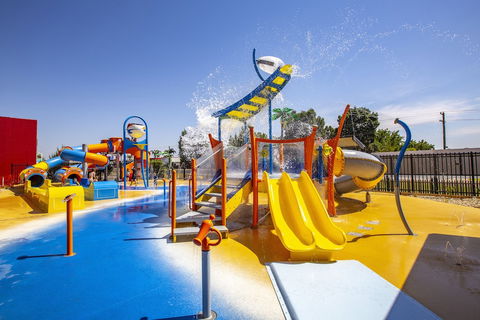 All Seasons Holiday Park - Redcliffe Tourism 3