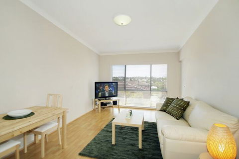 Acacia Holiday Or Business Stay Accommodation - Redcliffe Tourism 3