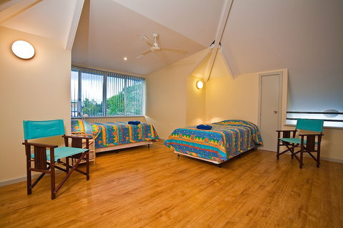 Osprey Holiday Village - Redcliffe Tourism 4