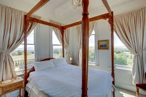 Highton Manor - Redcliffe Tourism 6