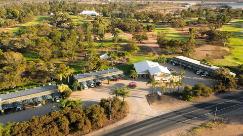 Big River Golf And Country Club - Redcliffe Tourism 0