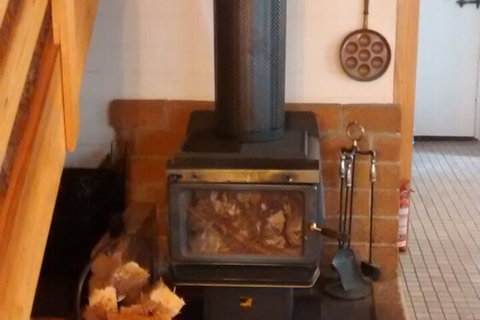 Hide Away Cottage Retreat - Redcliffe Tourism 2