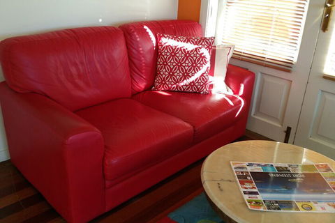 Casablanca Enchanted Cottage - Adults Only - Redcliffe Tourism 2