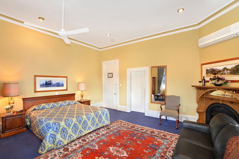 The York Heritage Hotel & Terraces - Redcliffe Tourism 2