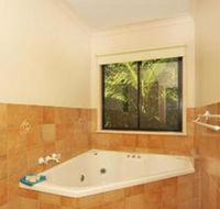 Suzanne s Hideaway - Redcliffe Tourism