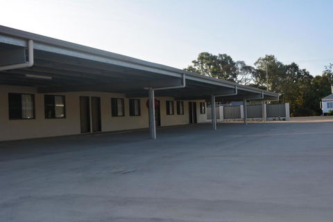 Carmila Sands Motel - Redcliffe Tourism 4