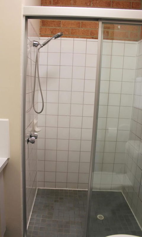 Cranbourne Motor Inn - Redcliffe Tourism 3