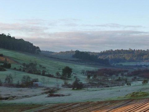 Bickley Valley Cottage - Redcliffe Tourism 2