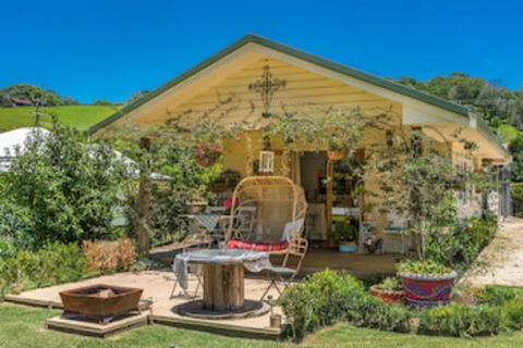 Baileys On Fernleigh - Redcliffe Tourism 0