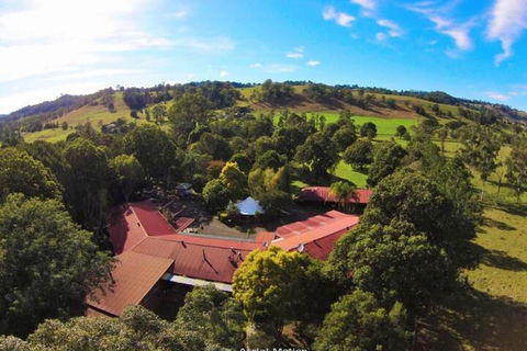 Nimbin Rocks Retreat - Redcliffe Tourism 5