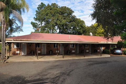 Nimbin Rocks Retreat - Redcliffe Tourism 2