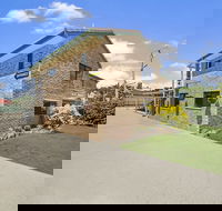 Golden Beach Motor Inn - Redcliffe Tourism