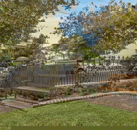 Dalziel Lodge - Redcliffe Tourism